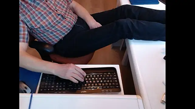 dutchpornking live cam on StripChat