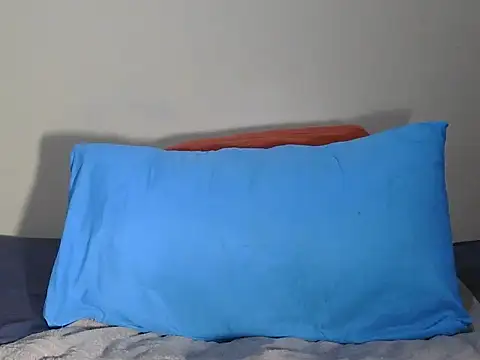 LICKABLETASH98 webcam