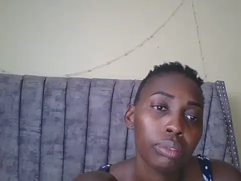 Dizzydose live cam on StripChat