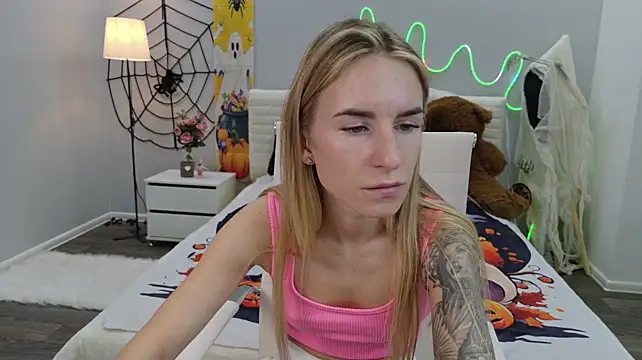 DeboraHorny