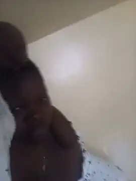 coco_love700 live cam preview
