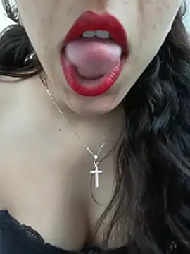 HazelCharm live cam preview
