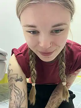 -MiaKitty