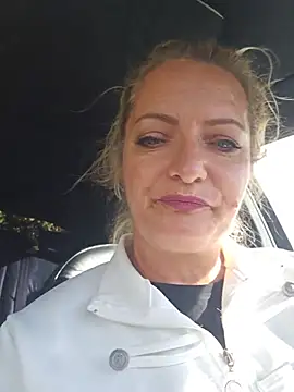 ladytouch (F milf) - 🧨Get my pussy wet thru the Lush🎇