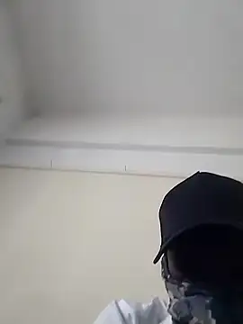 Theefuckmaster1 webcam