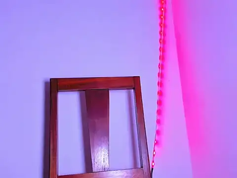 shesnotme on Stripchat
