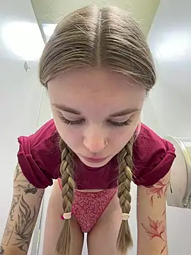 -MiaKitty