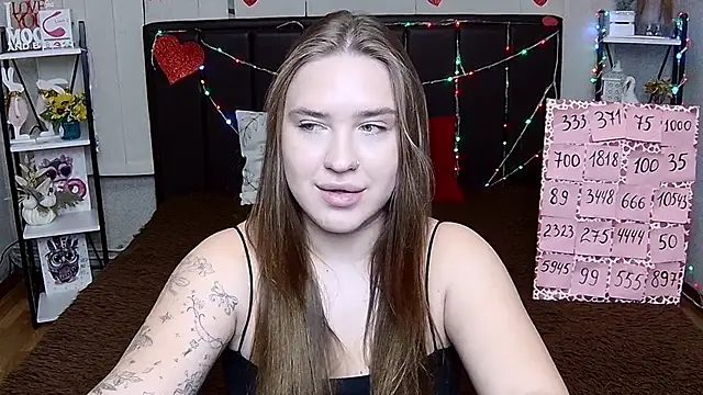 LauraHlot