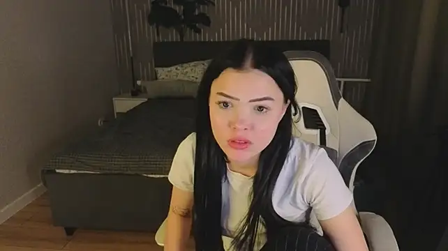 Nikki_doll