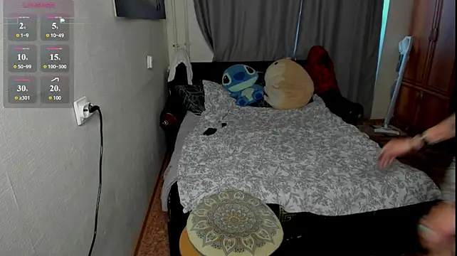 monica__elder webcam