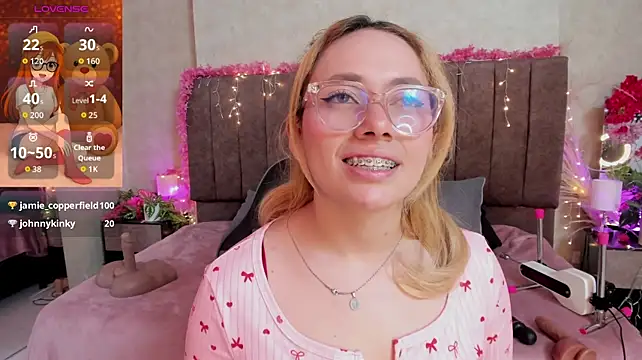 LanaMills_