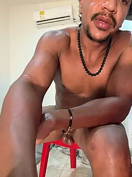 bigdick211292 live cam on StripChat