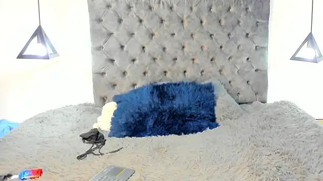 gaby_moon26 live cam on StripChat