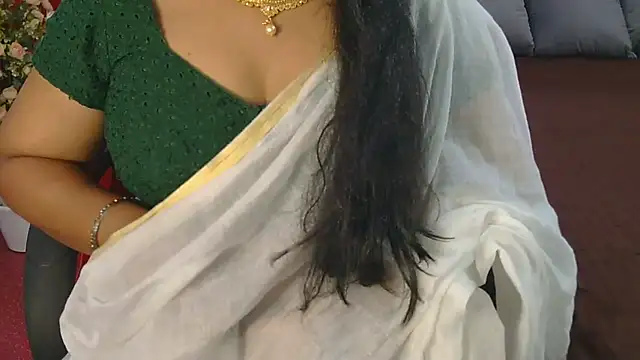 Mallu_Manisha