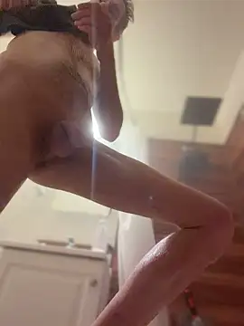neonginger (Ask my age) - Cum