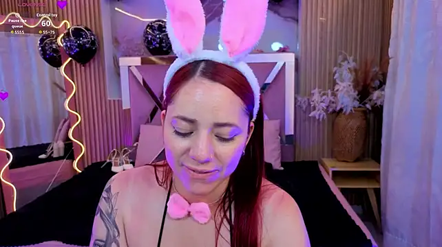 ANNE_TAY1