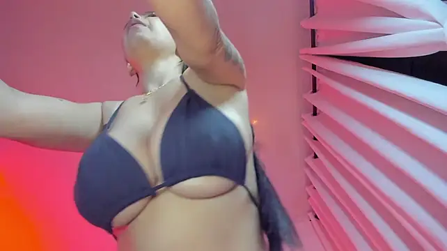 Daniela_D webcam