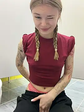 -MiaKitty