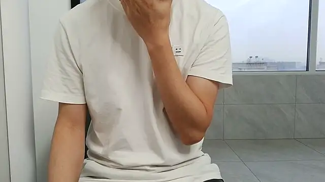 nole_china7 (Ask my age) - Talk ​and ​Fun 来聊天，来玩耍