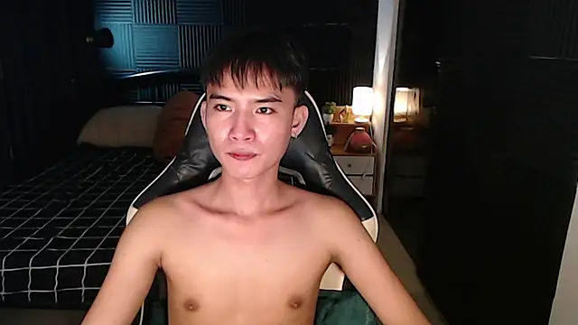 asian_dai (M young) - fully naked and do sexy dance