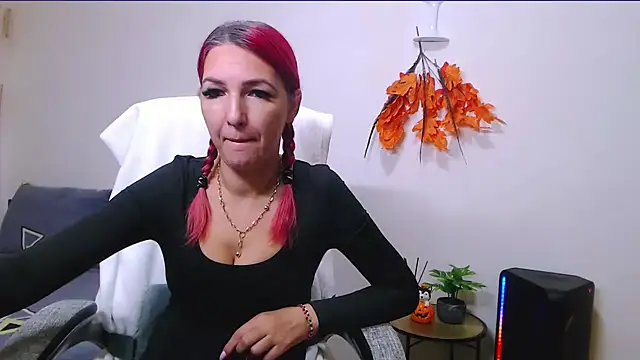Evadesirex46 live cam on StripChat