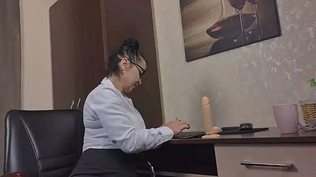 Ortensialady76 live cam on StripChat