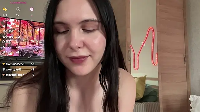MyraLitterers live cam on StripChat