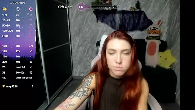 Reginasmilee live cam on StripChat