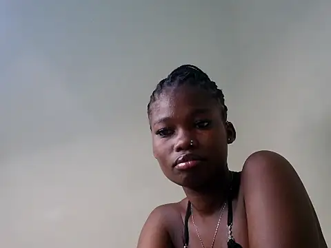 cute_sexy_val live cam on StripChat