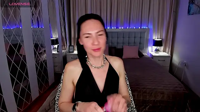IngaRain live cam on StripChat