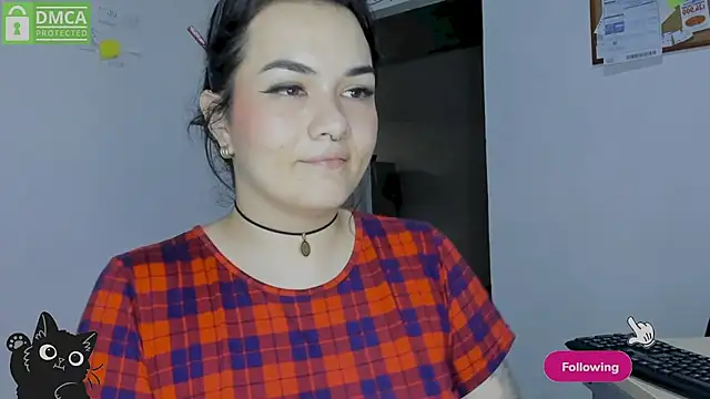 Sofialacolombiana live cam on StripChat