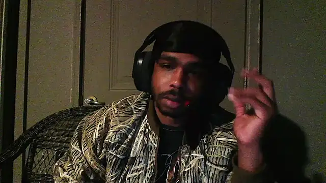 anthonyroth live cam on StripChat