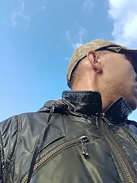 _uncle_mitya-43_ (M young) - Goal —> To a new computer, for streaming