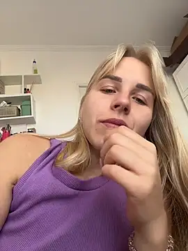 AriMiu - Live cam girl streaming now