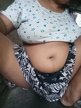 Indian_Hot_Babhi live cam on StripChat