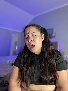 LushBySofa live sex cam