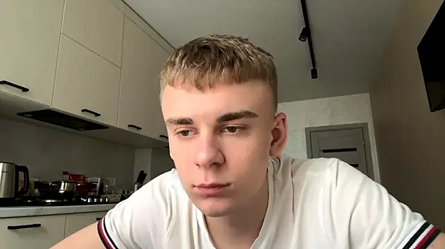 solofury (M twink) - Buy car