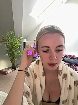 Lolabunnyblondie
