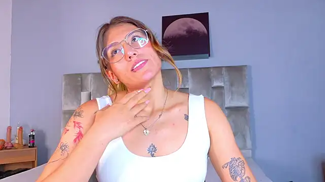 striptease show LiaaMoretti 