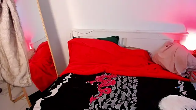 Lucy_Grayyy on Stripchat