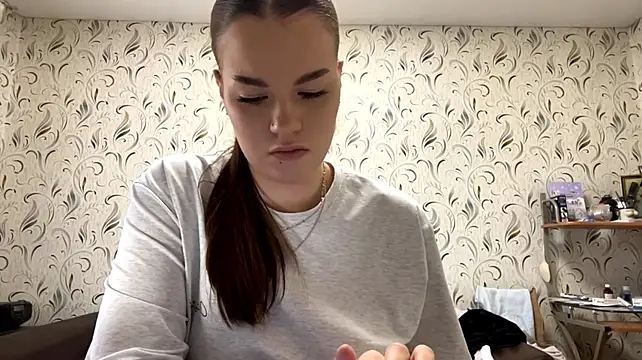 AricaFongvongsa webcam