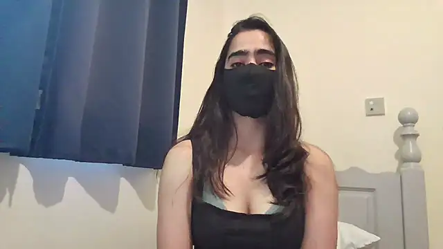 DesiSiren live cam on StripChat