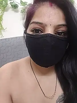 Hot_pooja2