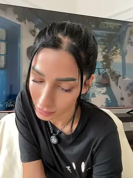 Vicky_luxe