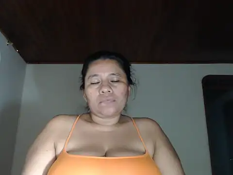 adrixxx38 live cam on StripChat