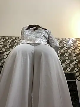 NINA2102