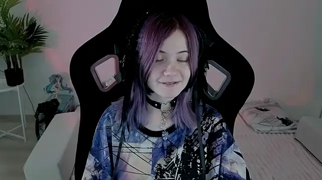 Hikkacat