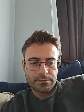 HugeTurkishCock webcam