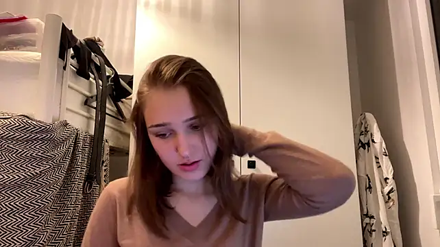 sereneglowz live sex cam