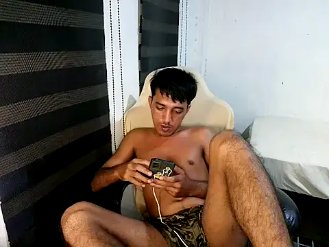 rowy_cam (M young) - Cum🥵🥰💦